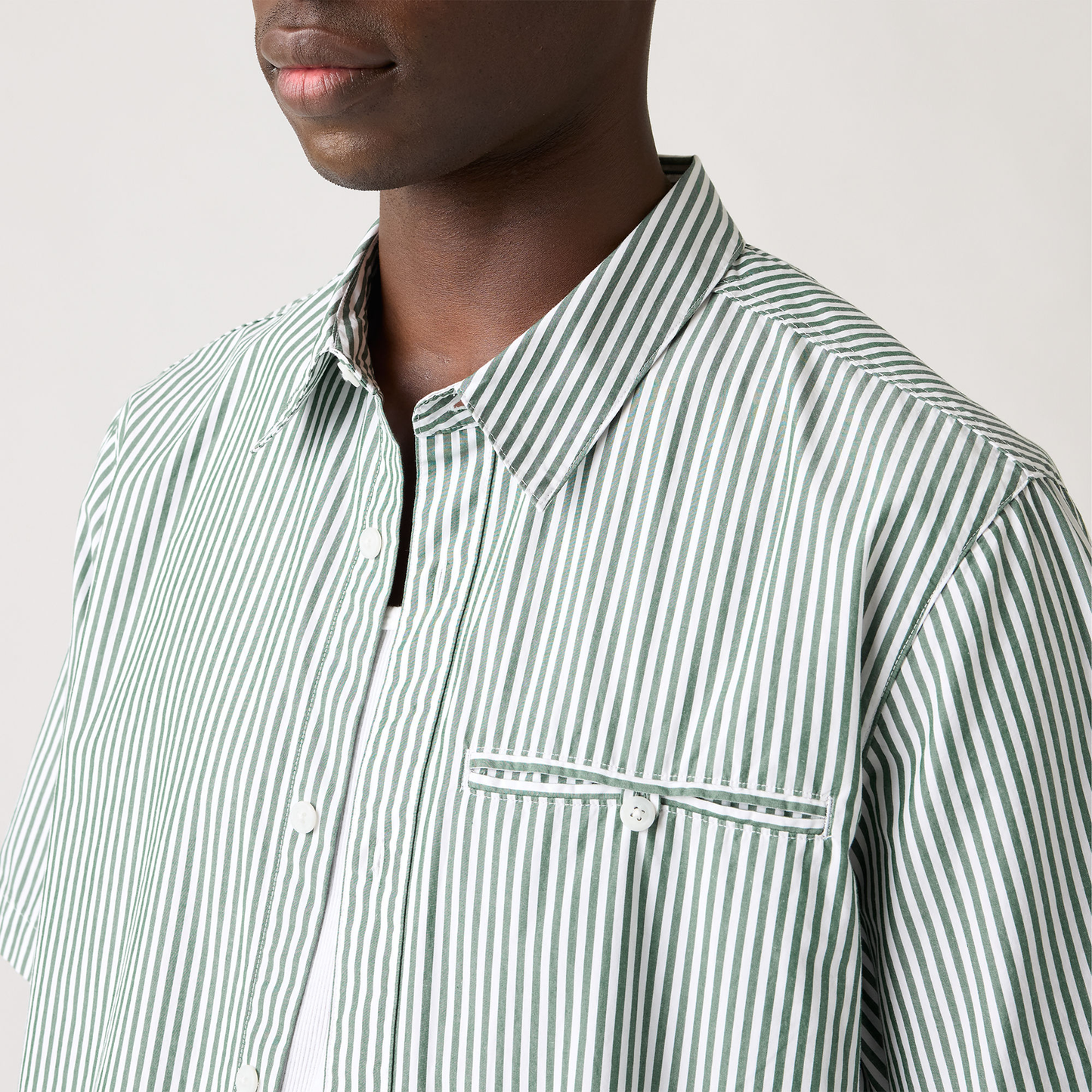 Levi's® Men's Short-Sleeve Zandt Cropped Shirt