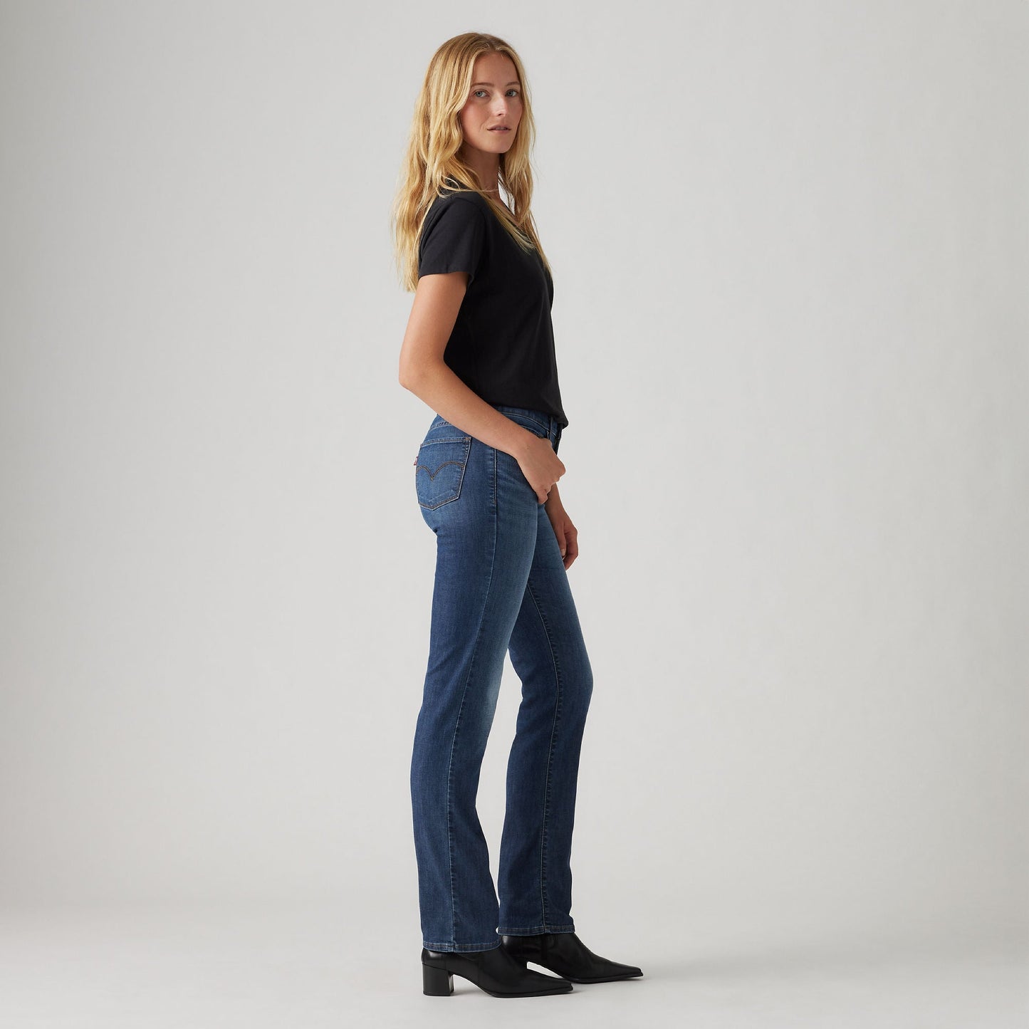 Levi's® Women's 314 Shaping Straight Jeans