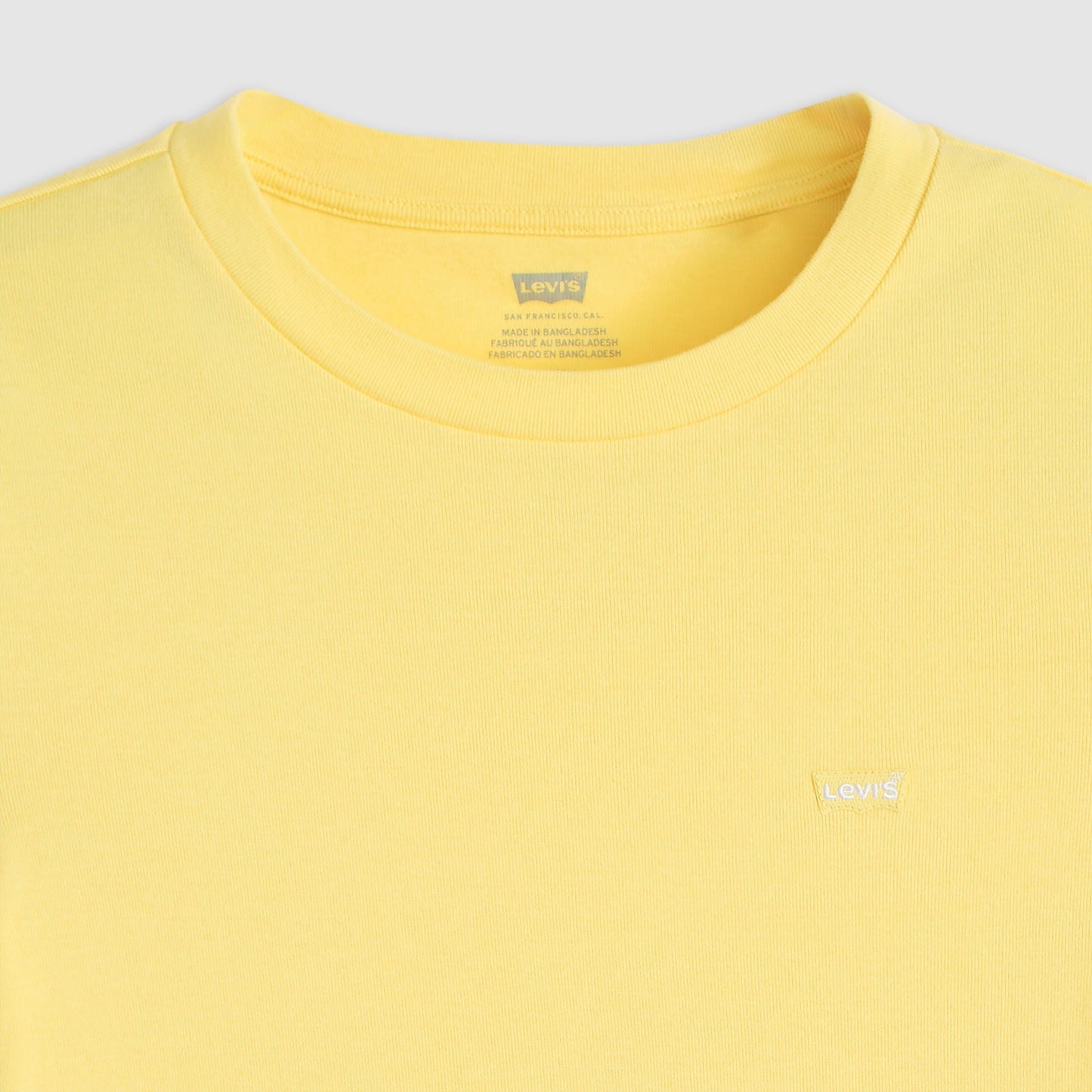 Levi's® Women's Essential Housemark Short-Sleeve Tee