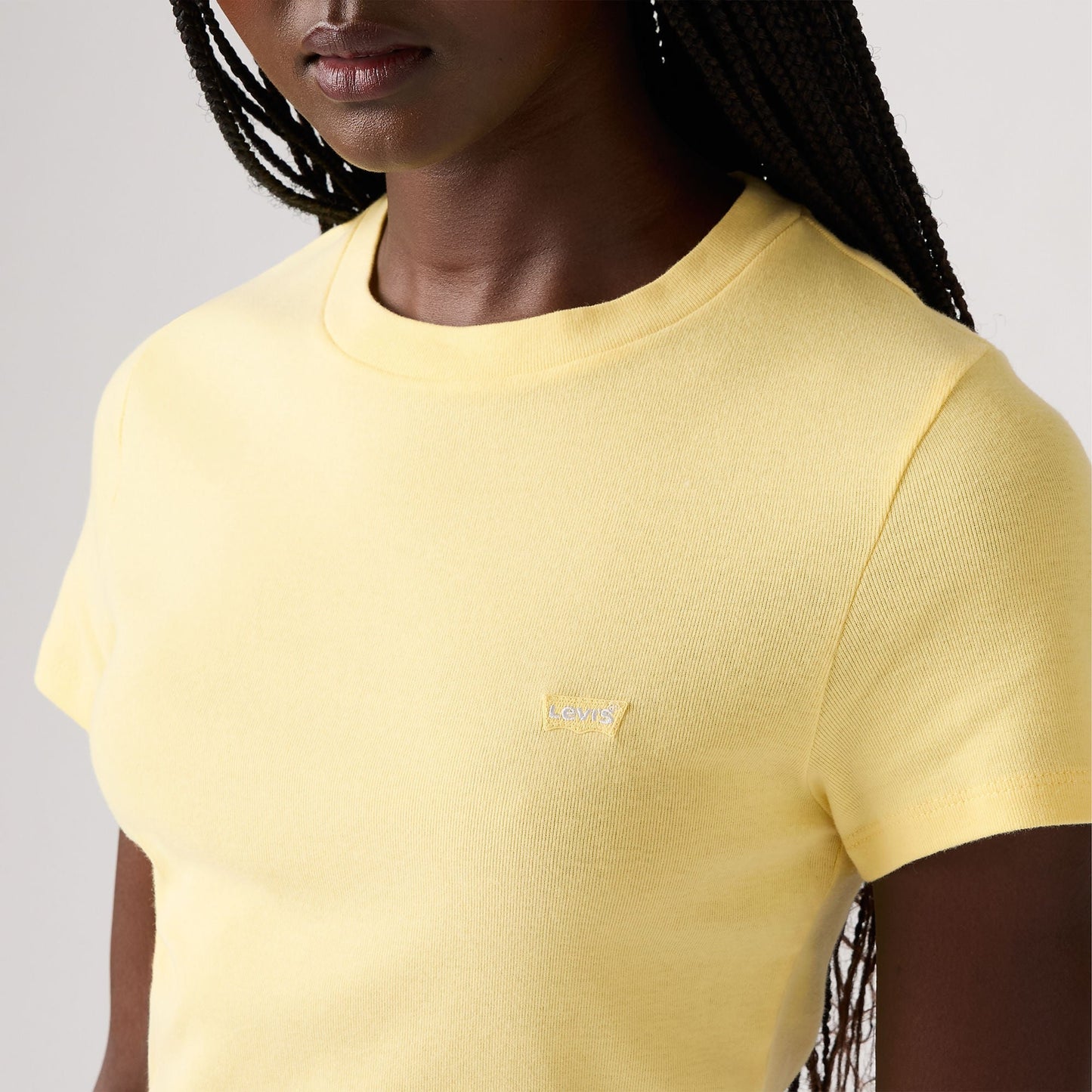 Levi's® Women's Essential Housemark Short-Sleeve Tee