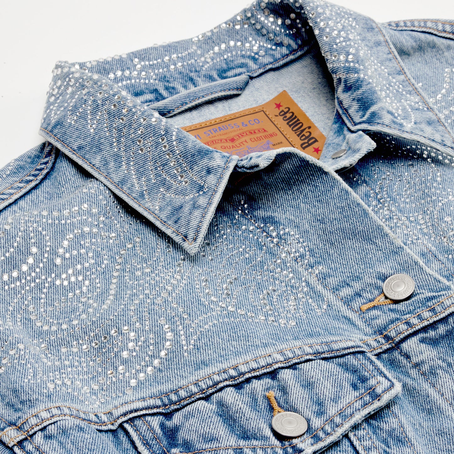 BEYONCÉ x Levi's® Women's Shrunken '90s Trucker Jacket
