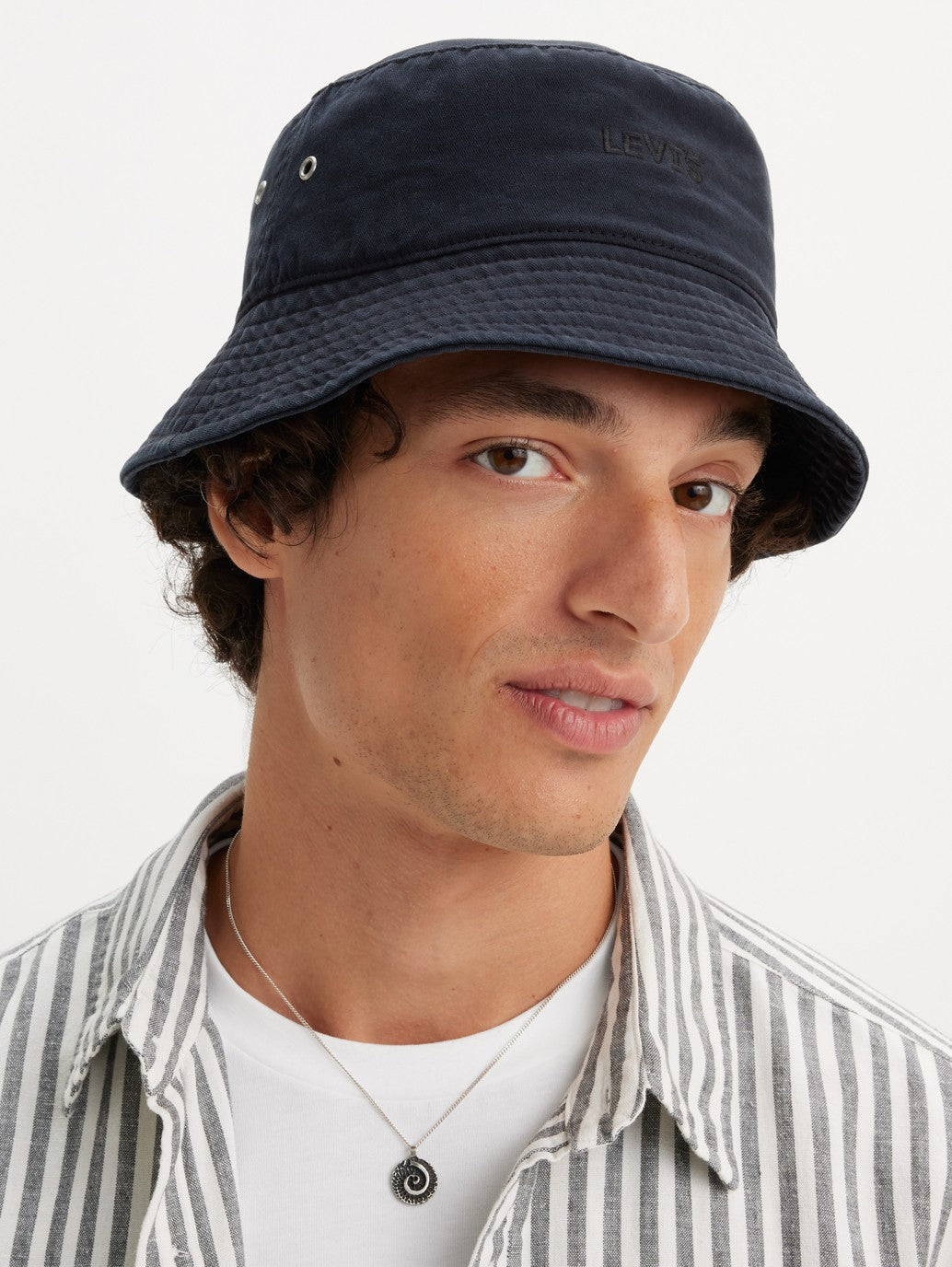 Levi's® Men's Headline Logo Bucket Hat