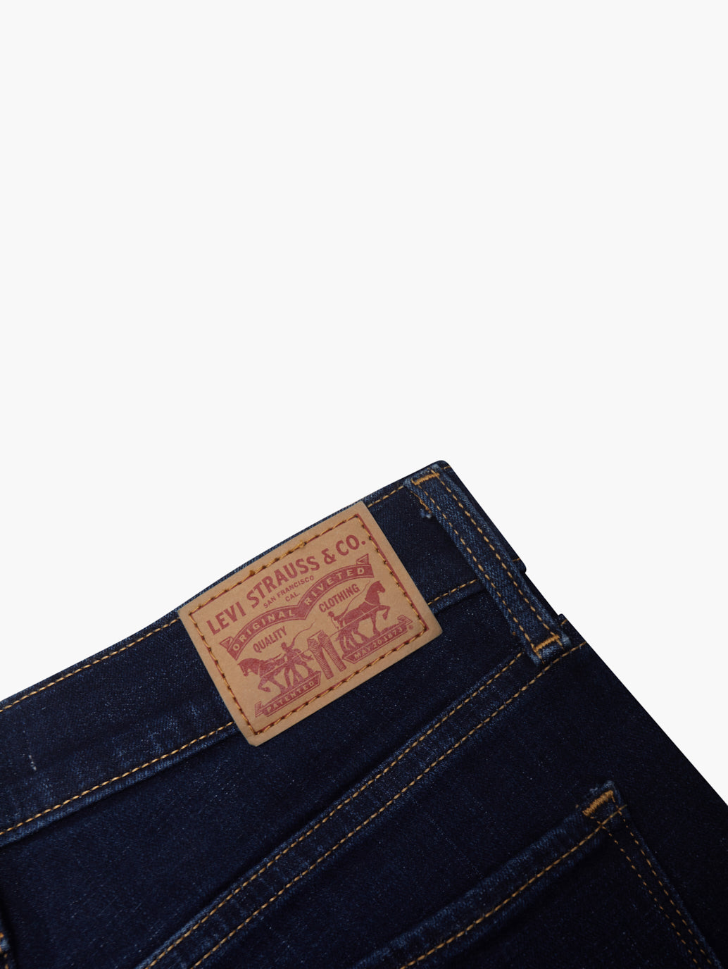 Levi's Women's 312 Shaping Slim Jeans