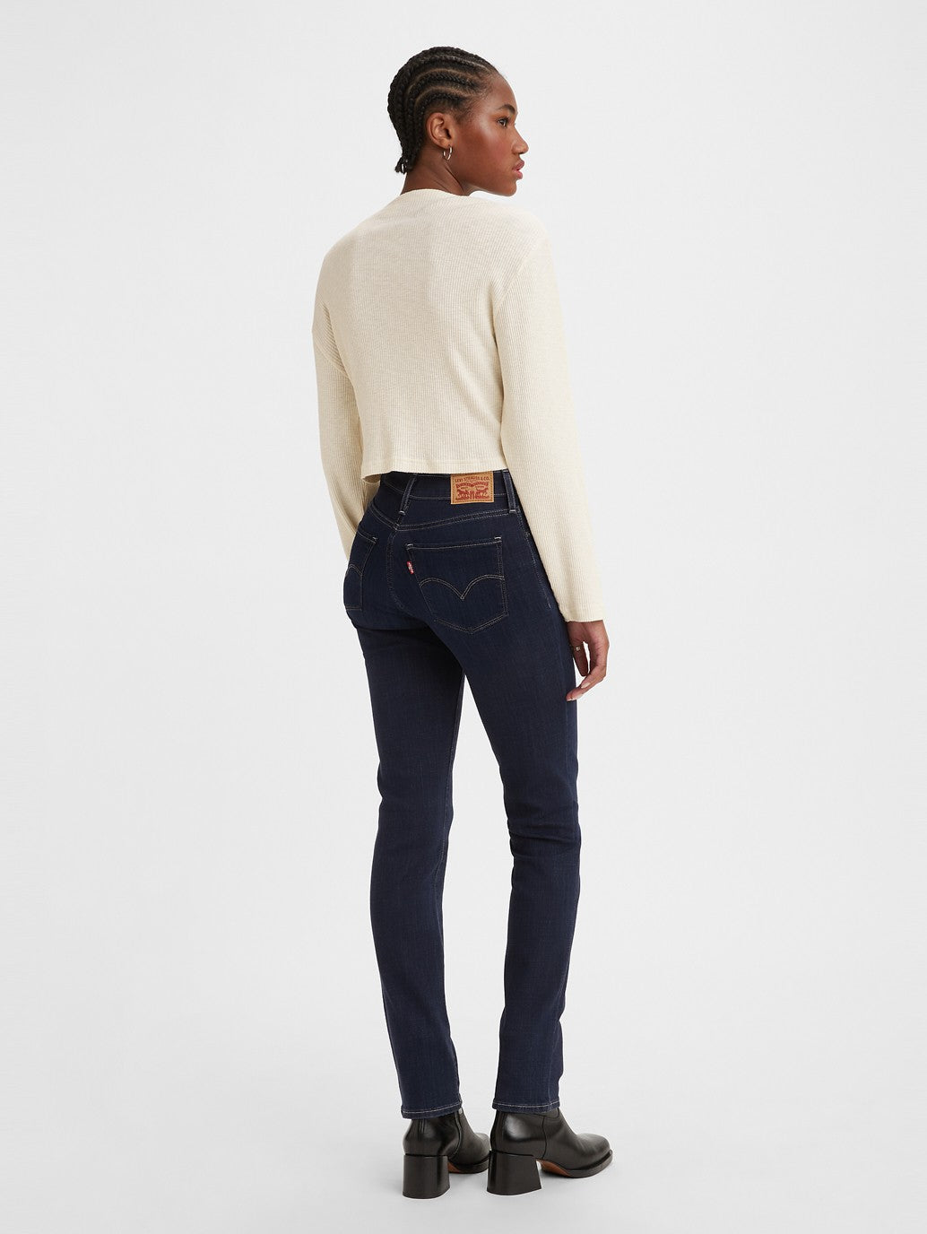 Levi's Women's 312 Shaping Slim Jeans