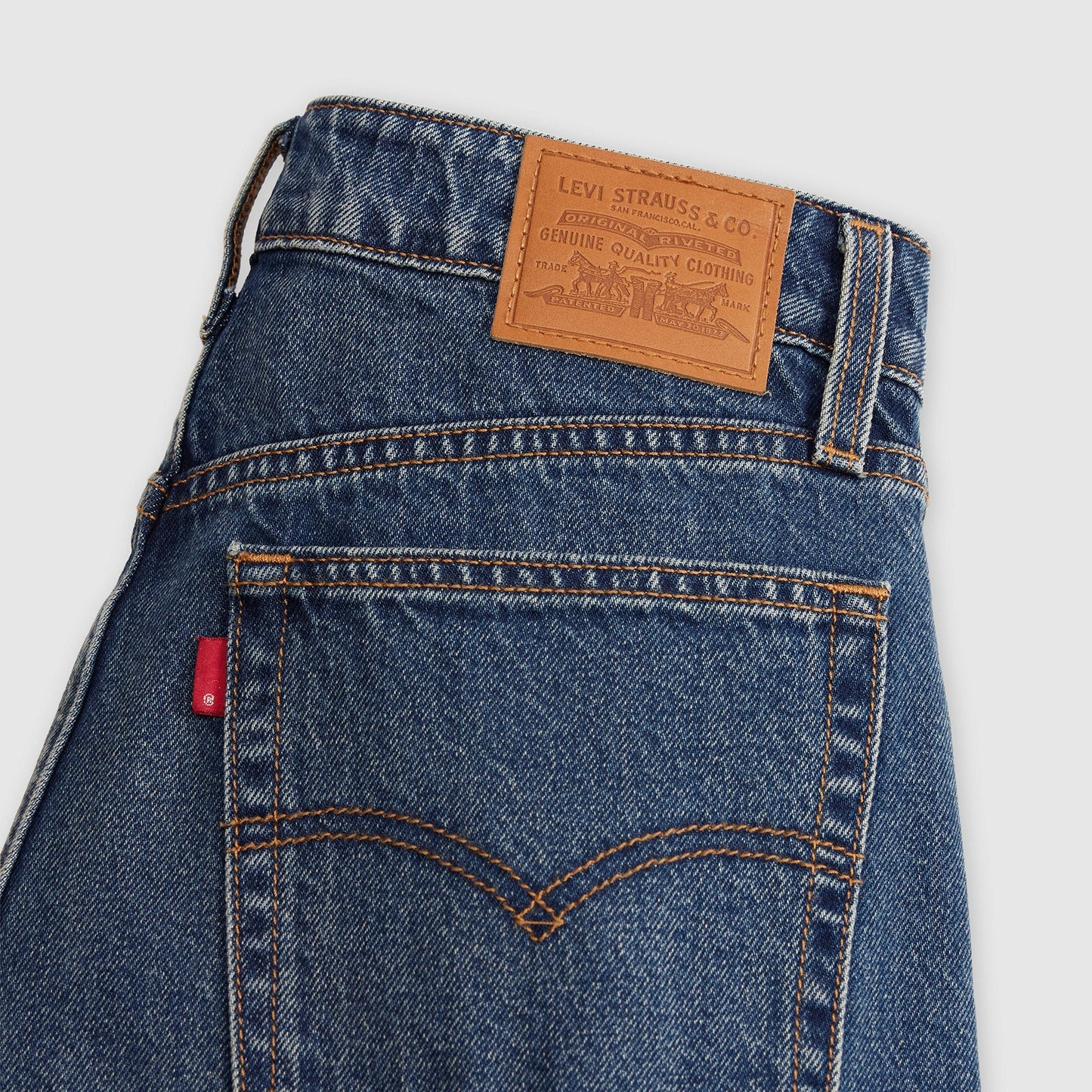 Levi's® Women's Baggy Dad Barrel Jeans