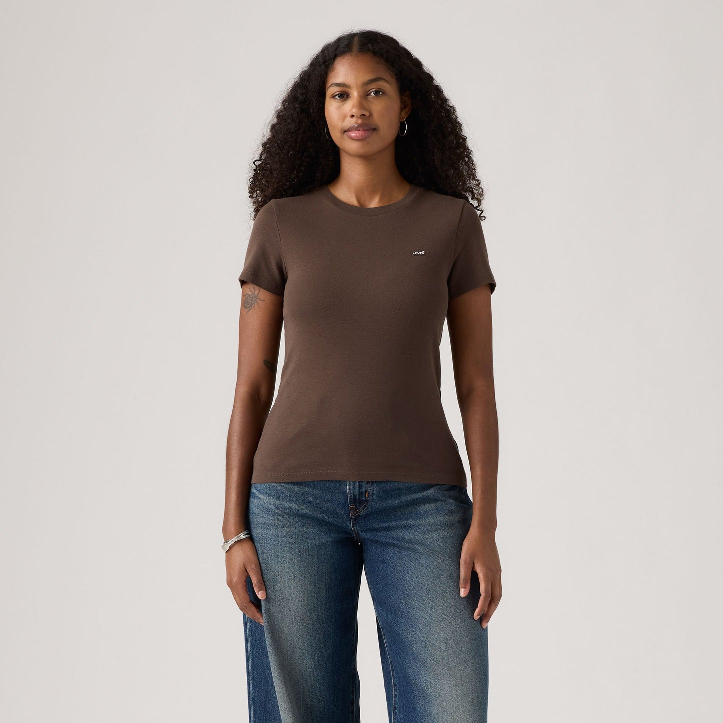 Levi's® Women's Essential Housemark Short-Sleeve Tee