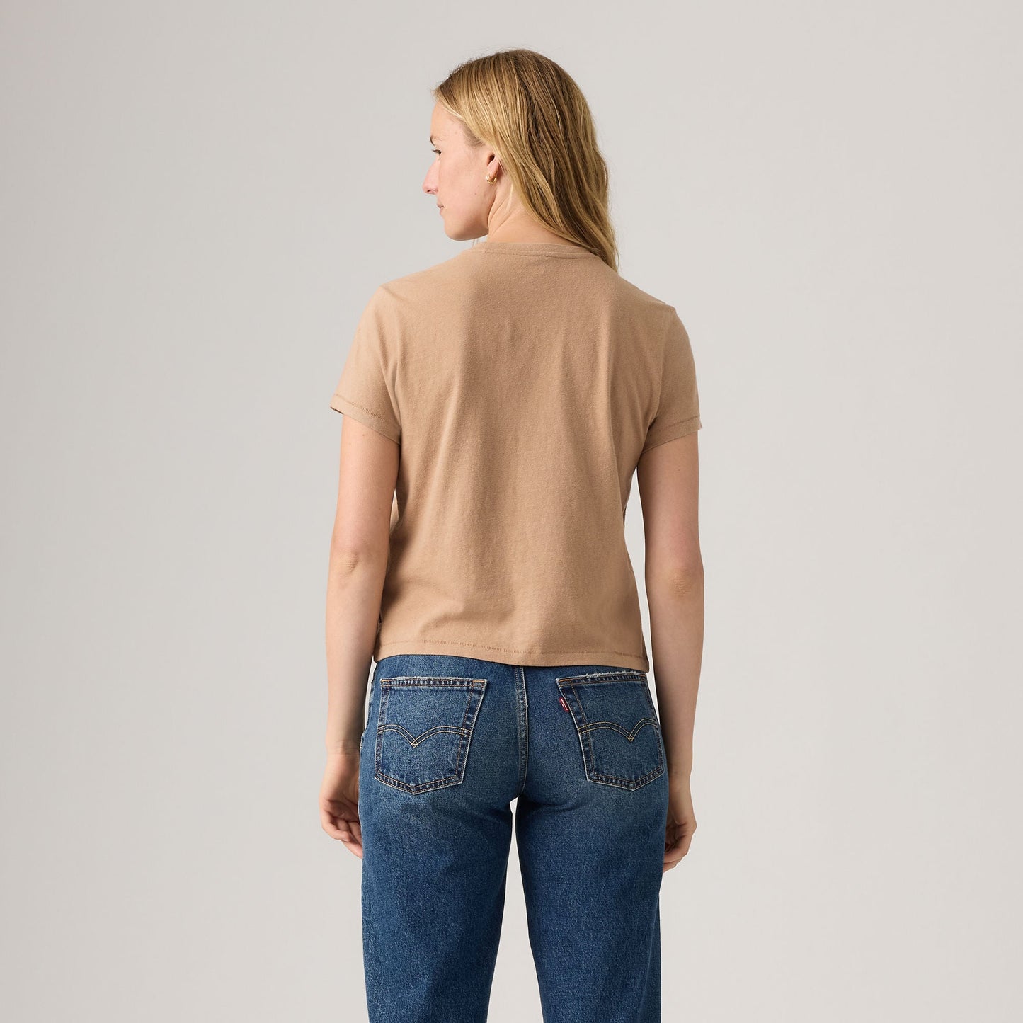 Levi's® Women's Graphic Classic Tee