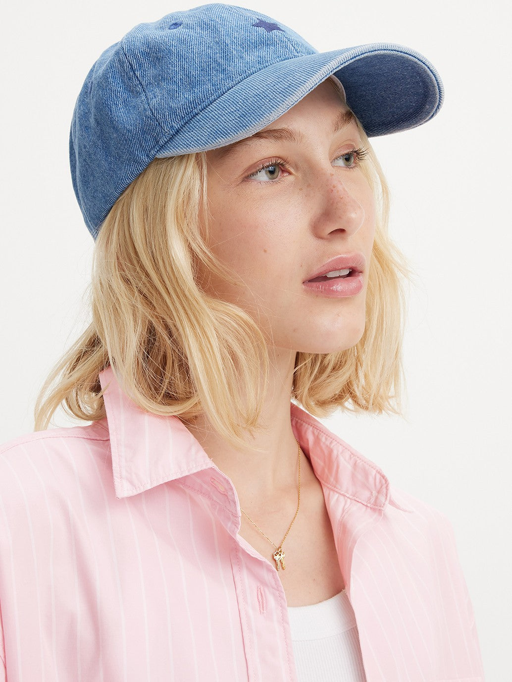 Levi's® Women's Mini Graphic Cap