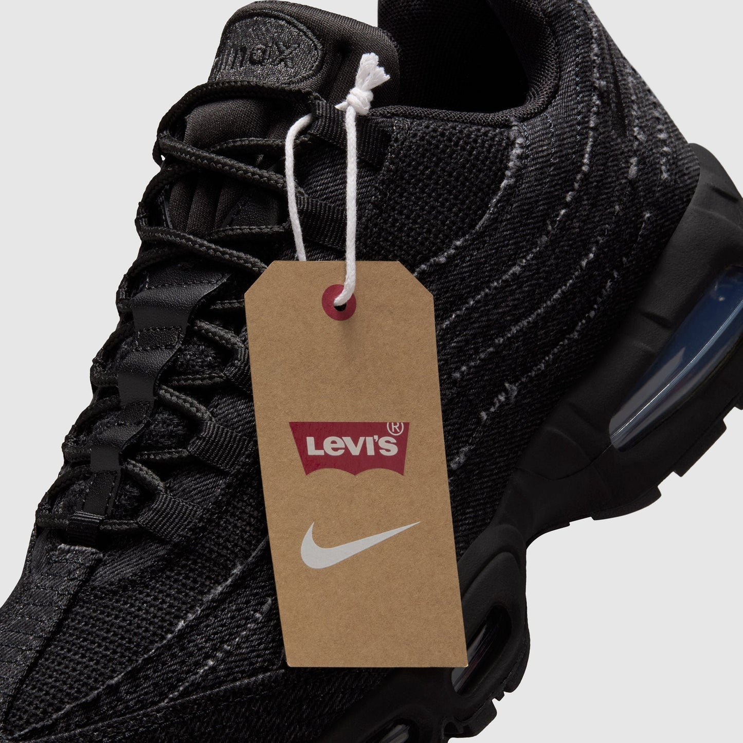 Levi's® x Nike Air Max 95 Black